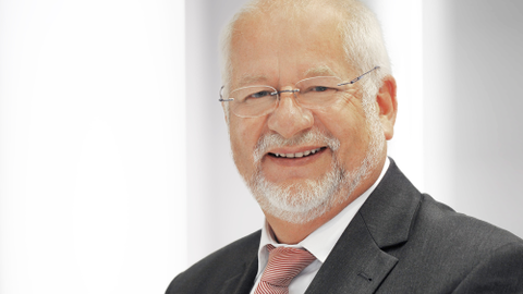 pro-K Ehrenvorstandsmitglied Matthias Hoffmann wurde 75